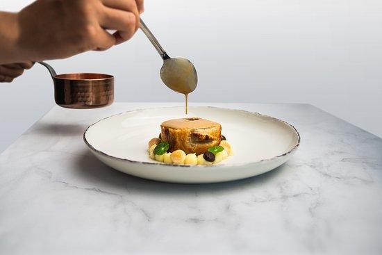 Aperitif Restaurant & Bar